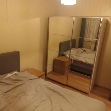 Cosy House With 3 And Garden Near 奥斯滕德