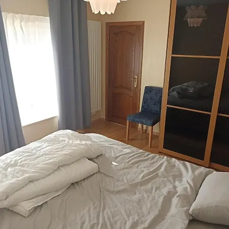 度假居 Cosy House With 3 And Garden Near