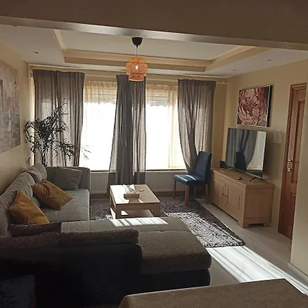 Cosy House With 3 And Garden Near Vakantiehuis *